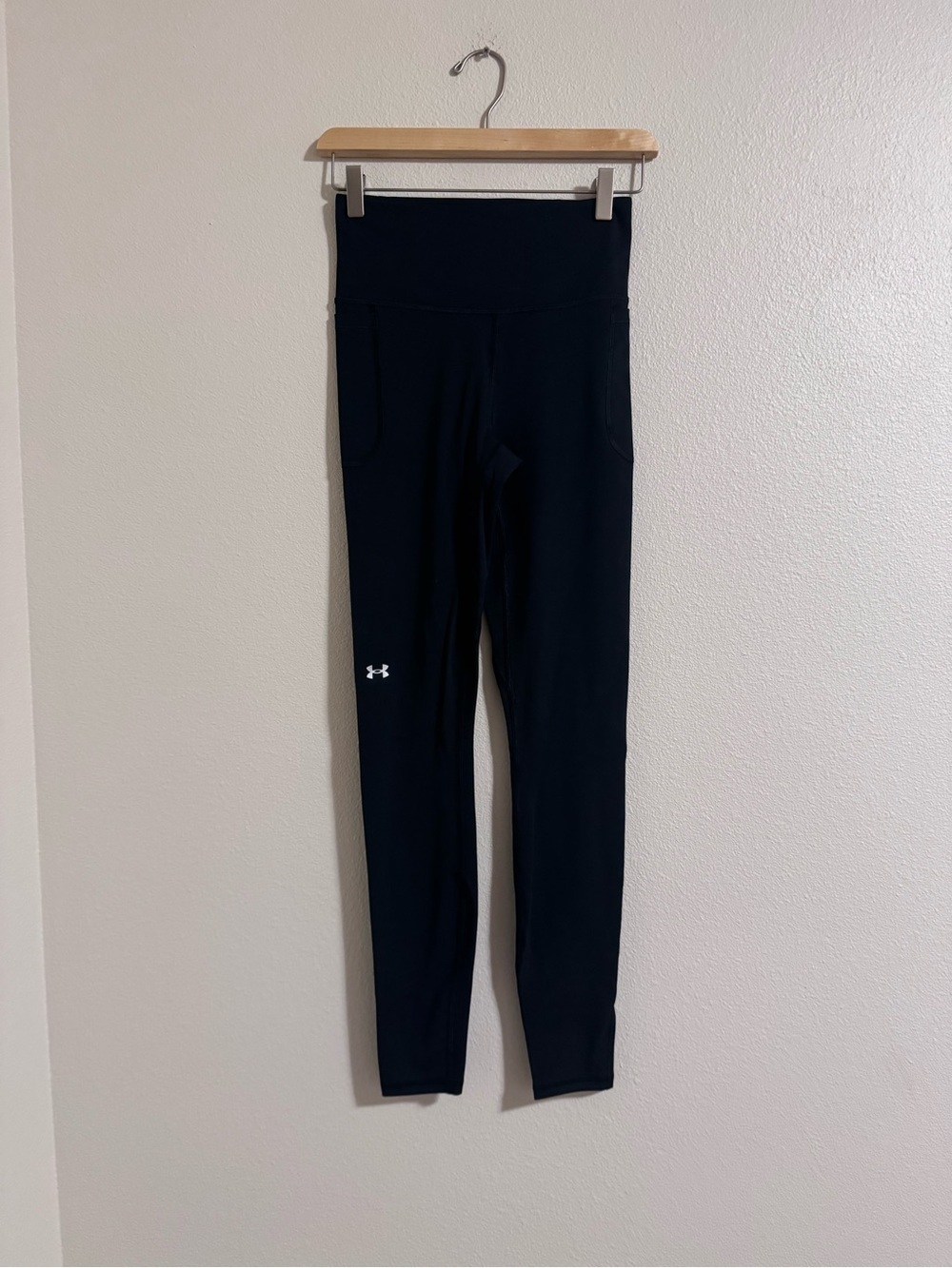 Under Armour Black Fitted Performance leggings